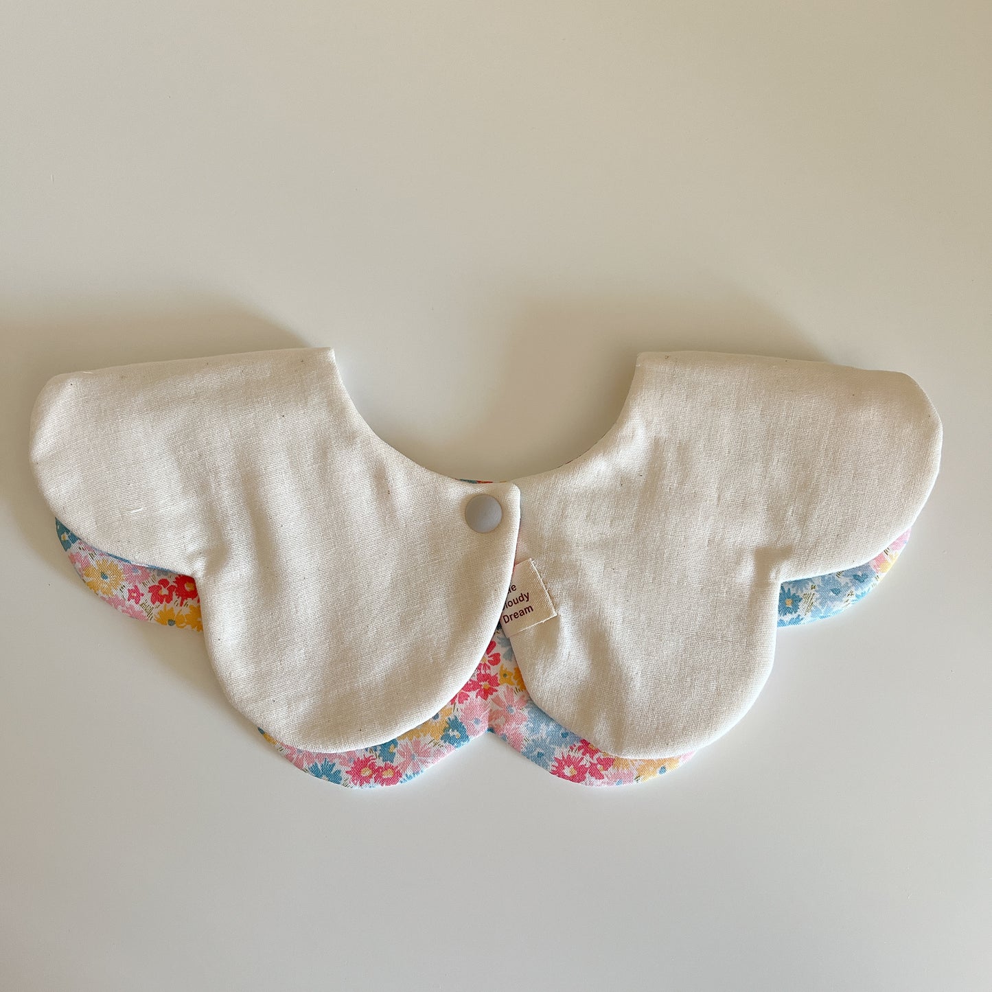 Little Cloud Bib-Cream