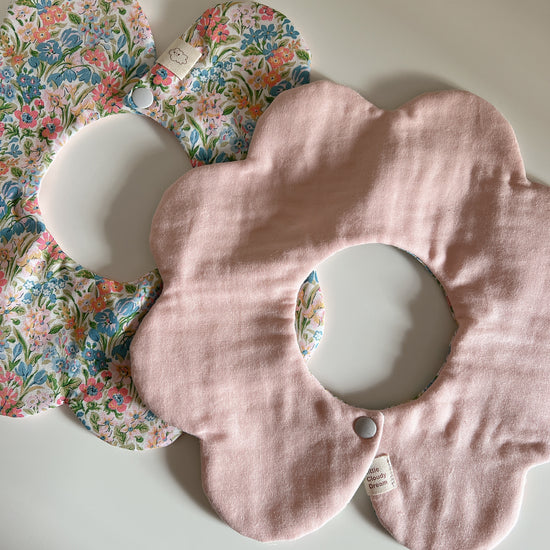 Little Cloud Bib-Pink